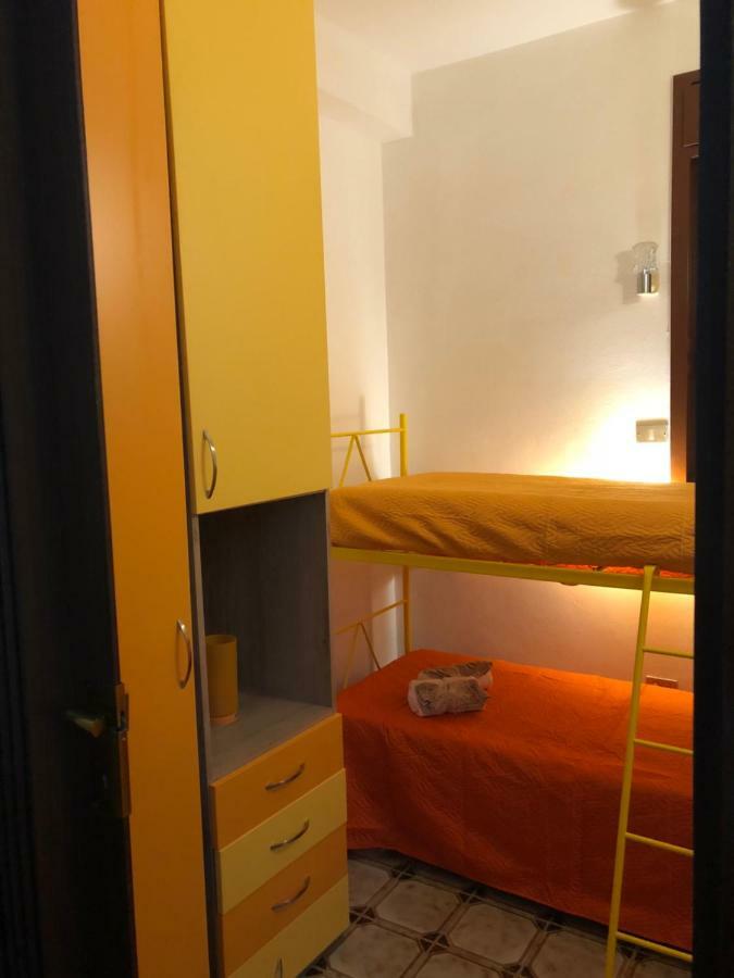 La Maison De Daniele Et Maria Apartment Fontane Bianche Bagian luar foto