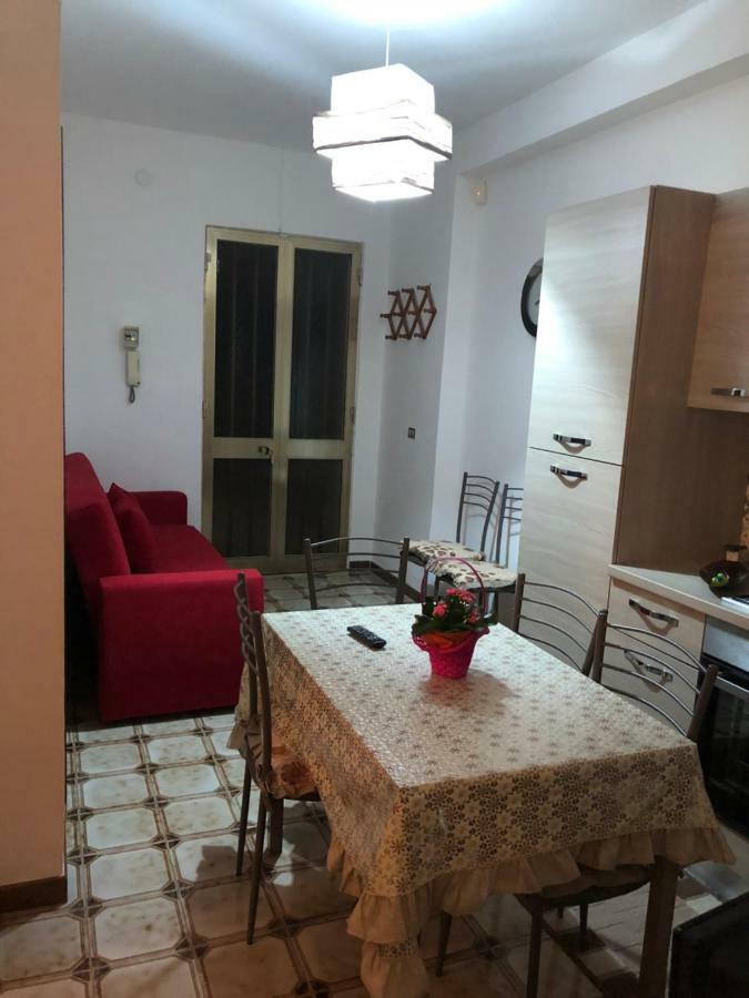 La Maison De Daniele Et Maria Apartment Fontane Bianche Bagian luar foto