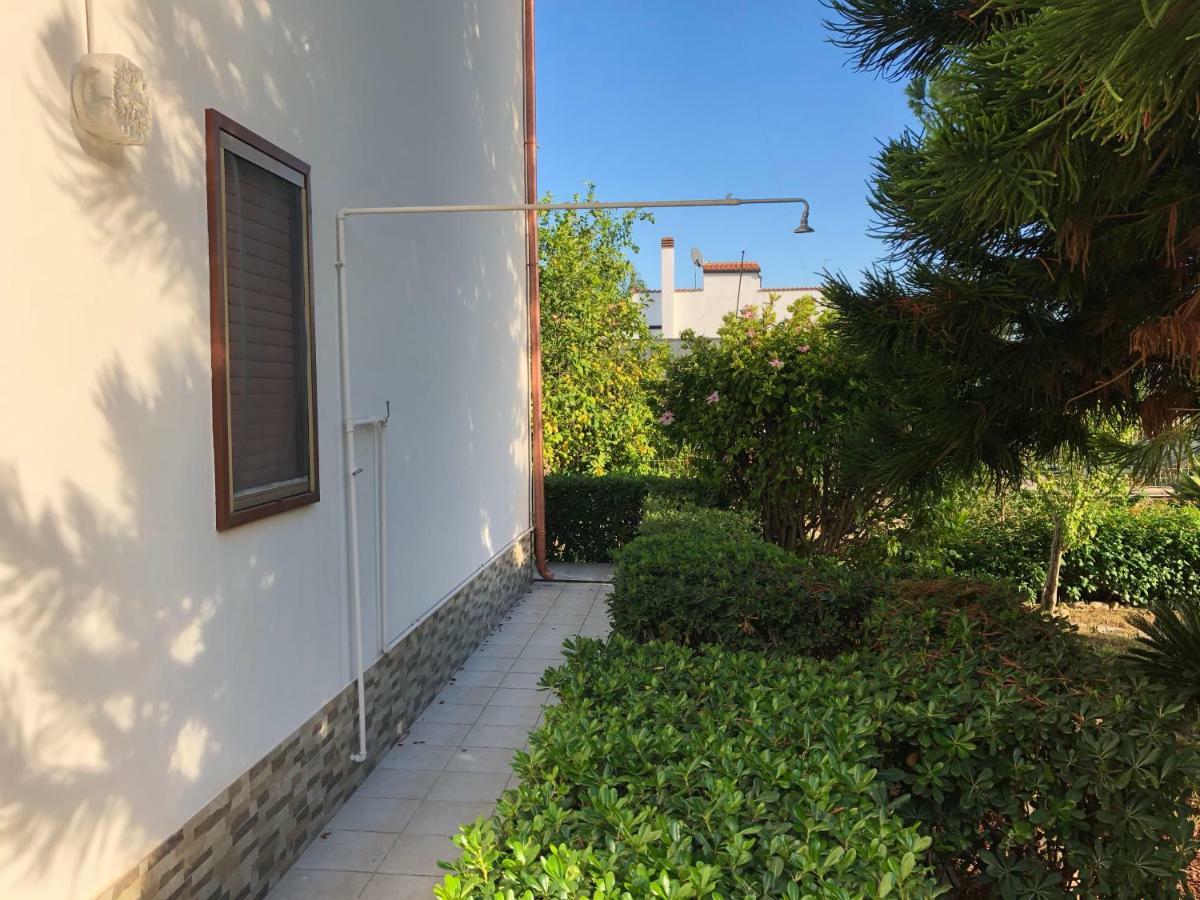 La Maison De Daniele Et Maria Apartment Fontane Bianche Bagian luar foto